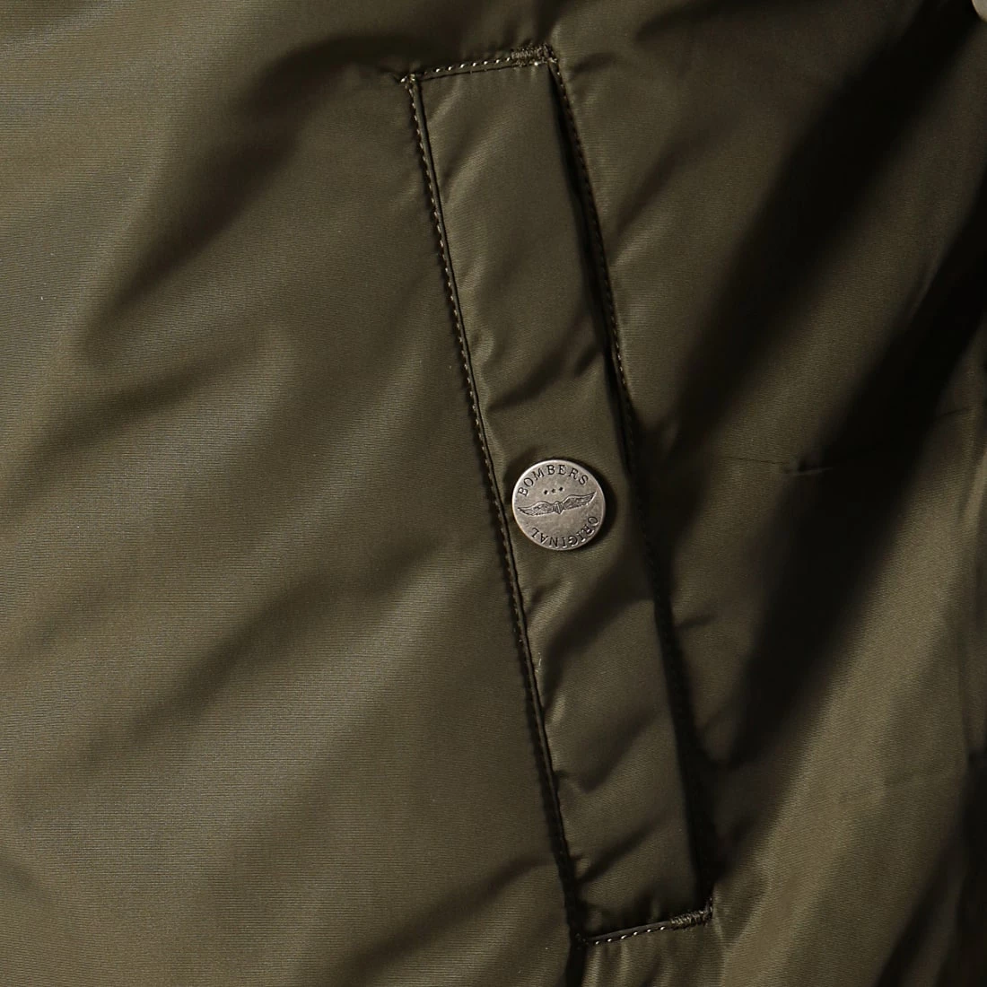 Tout neuf ⌛ Bomber Max Vert Kaki de Bombers Original 🤩 4 Tout neuf ⌛ Bomber Max Vert Kaki de Bombers Original 🤩 – Image 4