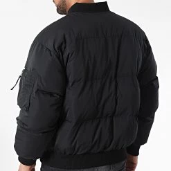Les meilleures critiques de 🧨 Bomber Grumman Noir de Bombers Original 💯 -Tenue De Sport Soldes bombers original 340310 GRUMMAN MEN BLACK 20221007T160447 04
