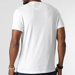 Coupon 👍 Tee 👚 Shirt Poche TS831VOG Blanc de Lyle And Scott 👏 -Tenue De Sport Soldes lyle and scott 280918 TS831VOG WHITE JET 20210910T150239 04