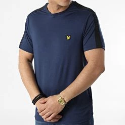 Remise ⭐ Tee 👕 Shirt A Bandes TS1360SP Bleu Marine de Lyle And Scott 🧨