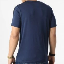 Remise ⭐ Tee 👕 Shirt A Bandes TS1360SP Bleu Marine de Lyle And Scott 🧨 -Tenue De Sport Soldes lyle and scott 308707 TS1360SP NAVY 20220314T161233 04