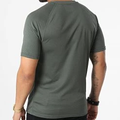 Meilleure affaire 🛒 Tee 👕 Shirt TS1270SPC Vert Kaki de Lyle And Scott 😀 -Tenue De Sport Soldes lyle and scott 327783 TS1270SPC CACTUS GREEN 20220713T151923 04