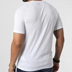 Promo ✔️ Tee 👕 Shirt Core Raglan TS1270SPC Blanc de Lyle And Scott 👏 7 Promo ✔️ Tee 👕 Shirt Core Raglan TS1270SPC Blanc de Lyle And Scott 👏 -Tenue De Sport Soldes lyle and scott 332836 TS1270SPC WHITE 20220818T155505 04