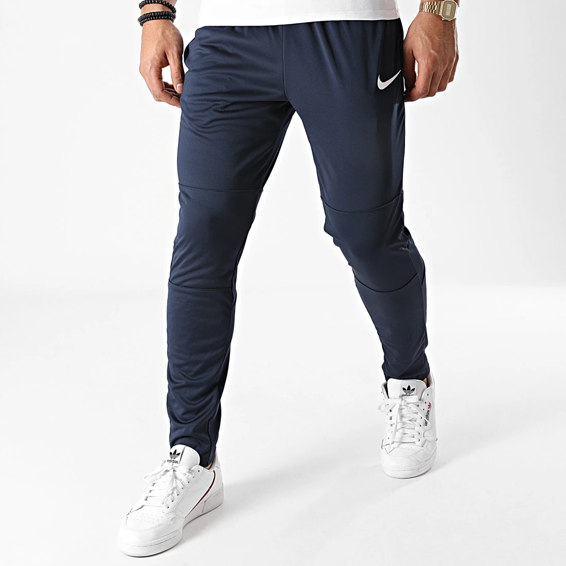 Coupon 🤩 Pantalon Jogging Dri-FIT Bleu Marine de Nike 👏 1 Coupon 🤩 Pantalon Jogging Dri-FIT Bleu Marine de Nike 👏