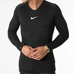 Grosses soldes 🤩 Tee 👕 Shirt Manches Longues Col V Dri-FIT Noir de Nike 👍 -Tenue De Sport Soldes nike 290430 AV2609 010 20211104T160302 03