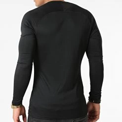 Grosses soldes 🤩 Tee 👕 Shirt Manches Longues Col V Dri-FIT Noir de Nike 👍 -Tenue De Sport Soldes nike 290430 AV2609 010 20211104T160304 04