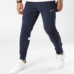 Offres 🔔 Pantalon Jogging Dri-FIT Bleu Marine de Nike ❤️