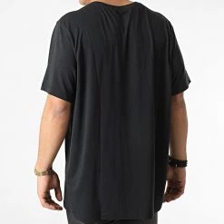 De gros 🛒 Tee 👕 Shirt Big Logo Noir de Nike 🌟 -Tenue De Sport Soldes nike 293826 CW6936 010 20211209T152001 04