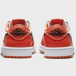 Top 10 🥰 Baskets Air Jordan 1 Low OG CZ0790 Orange Black White de Nike 👏 7 Top 10 🥰 Baskets Air Jordan 1 Low OG CZ0790 Orange Black White de Nike 👏 -Tenue De Sport Soldes nike 317838 CZ0790 801 20220429T122538 04