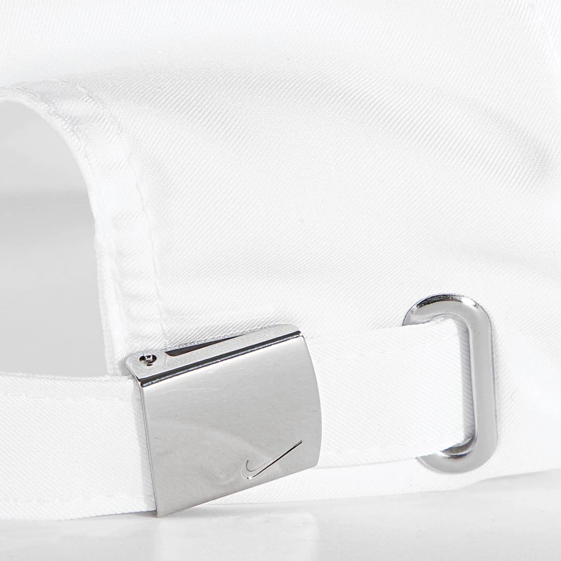 De gros đ„° Casquette Swoosh Logo Blanc de Nike â 3 De gros đ„° Casquette Swoosh Logo Blanc de Nike â â Image 3