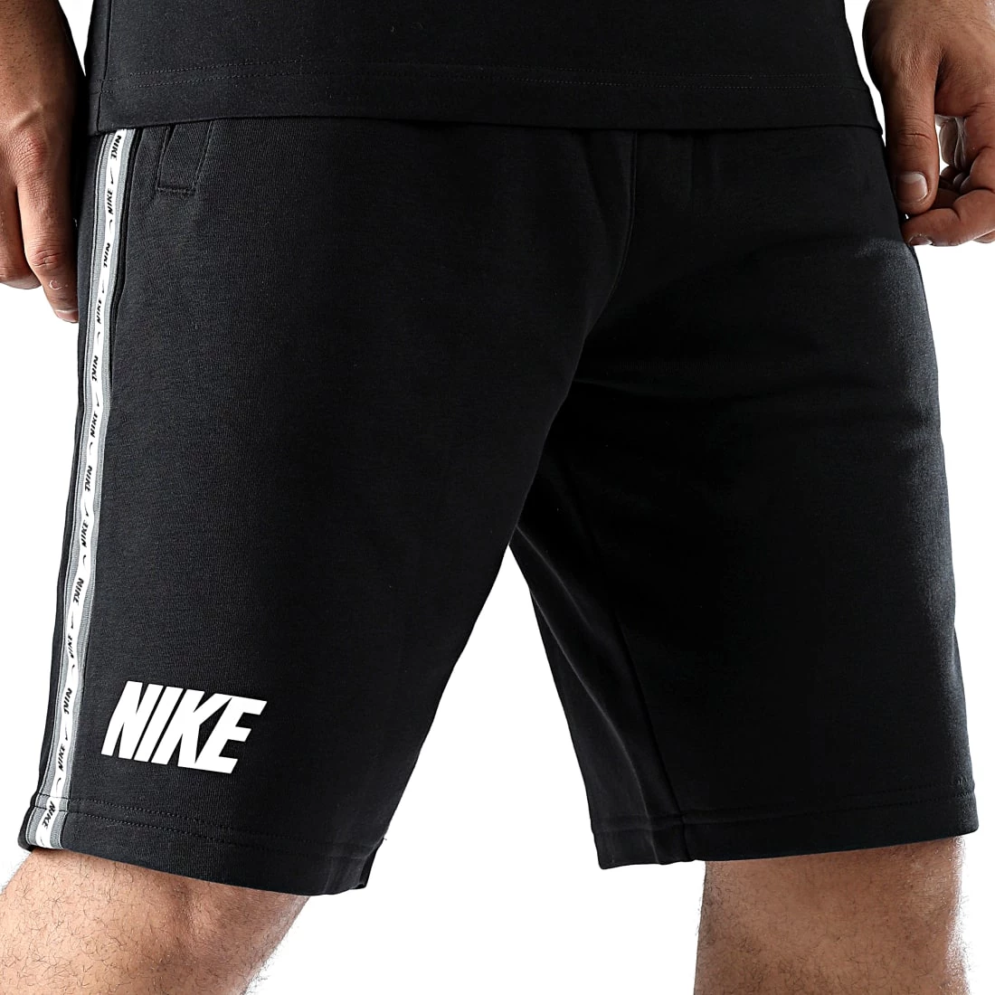 Offres 🛒 Short Jogging A Bandes Noir de Nike ❤️ 3 Offres 🛒 Short Jogging A Bandes Noir de Nike ❤️ – Image 3
