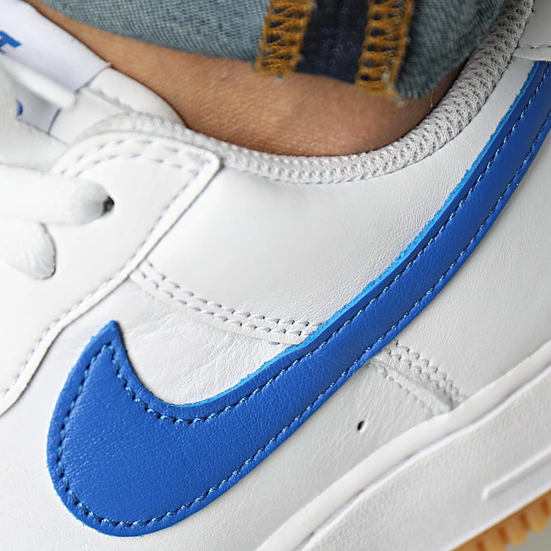 Meilleure affaire ❤️ Baskets Air Force 1 Low Retro DJ3911 White Royal Blue Gum Yellow de Nike ✔️ 2 Meilleure affaire ❤️ Baskets Air Force 1 Low Retro DJ3911 White Royal Blue Gum Yellow de Nike ✔️ – Image 2