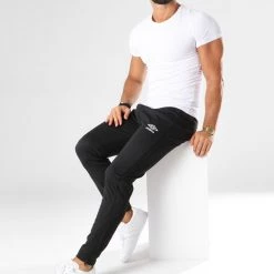 Acheter 😍 Pantalon Jogging Print Core Noir Blanc de Umbro 🔔 -Tenue De Sport Soldes umbro 145875 647780 60 81 20180629T143402 03