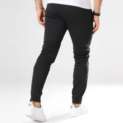 Acheter 😍 Pantalon Jogging Print Core Noir Blanc de Umbro 🔔 -Tenue De Sport Soldes umbro 145875 647780 60 81 20180629T143459 05