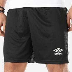 Meilleure vente 🔥 Short Jogging 485420-60 Noir de Umbro ✔️