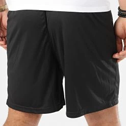 Meilleure vente 🔥 Short Jogging 485420-60 Noir de Umbro ✔️ -Tenue De Sport Soldes umbro 207361 485420 60 203 20191227T111425 04