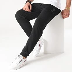 Budget 💯 Pantalon Jogging 648610-60 Noir de Umbro ⭐ -Tenue De Sport Soldes umbro 249837 648610 60 8 20210205T151553 03