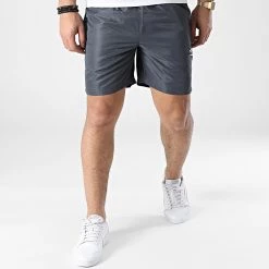Budget 🎁 Short Jogging 484500-60 Gris Anthracite de Umbro 👍 6 Budget 🎁 Short Jogging 484500-60 Gris Anthracite de Umbro 👍 -Tenue De Sport Soldes umbro 302559 484500 60 122 20220218T141932 03