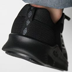 Grosses soldes 🌟 Baskets Laney 870600 Gris Foncé Noir de Umbro ✔️ 7 Grosses soldes 🌟 Baskets Laney 870600 Gris Foncé Noir de Umbro ✔️ -Tenue De Sport Soldes umbro 305004 870600 60 122 20220223T135806 04