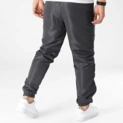 Promo 🥰 Pantalon Jogging 890550-60 Gris Anthracite de Umbro ⭐ -Tenue De Sport Soldes umbro 308063 890550 60 122 20220509T154325 04