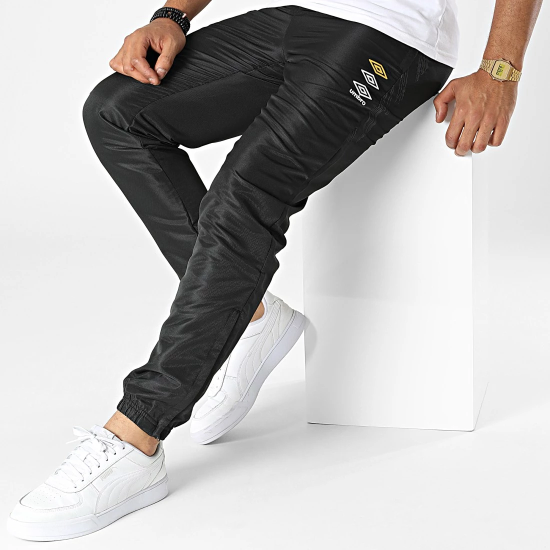 Budget 🥰 Pantalon Jogging 890551-60 Noir de Umbro ✔️ 3 Budget 🥰 Pantalon Jogging 890551-60 Noir de Umbro ✔️ – Image 3