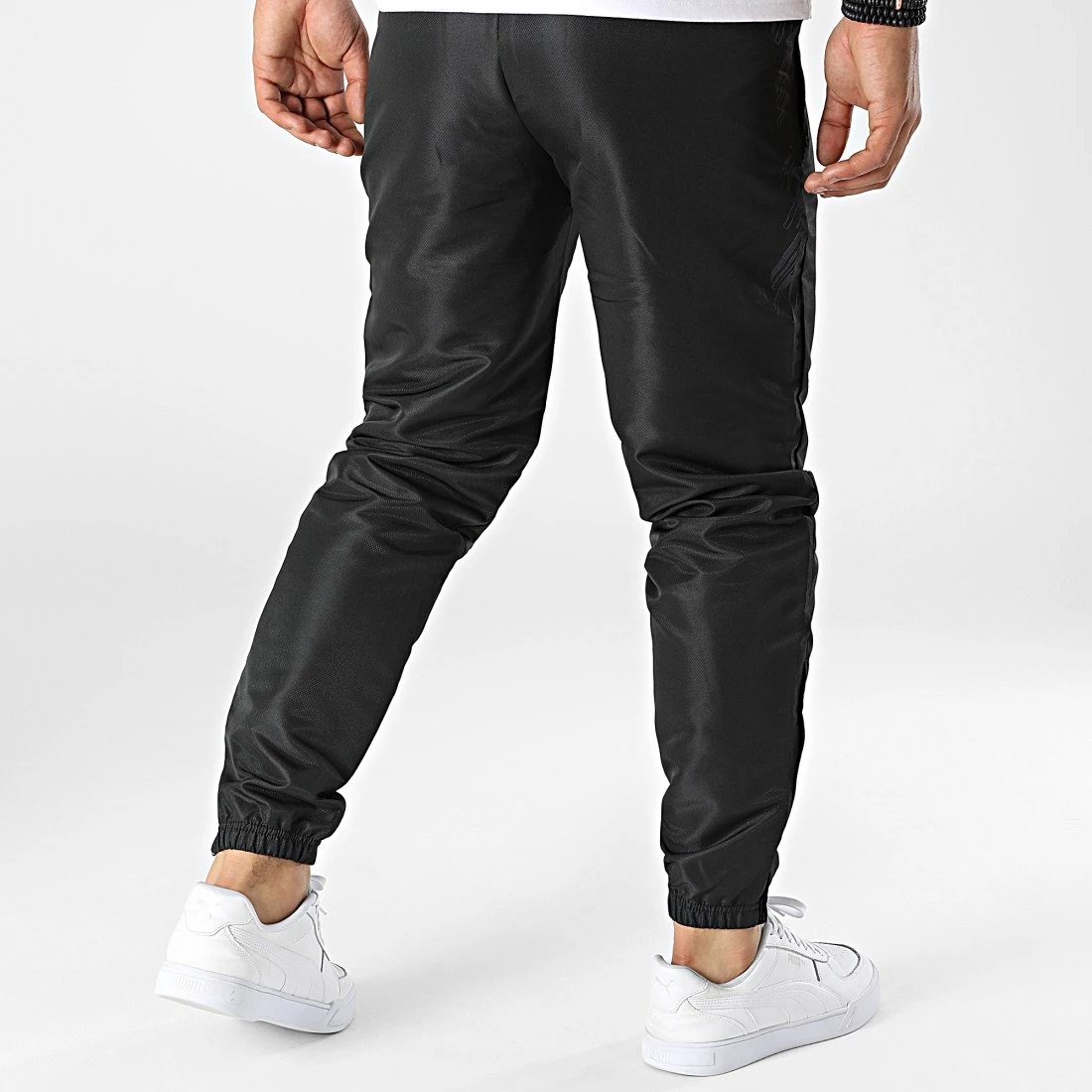 Budget 🥰 Pantalon Jogging 890551-60 Noir de Umbro ✔️ 4 Budget 🥰 Pantalon Jogging 890551-60 Noir de Umbro ✔️ – Image 4