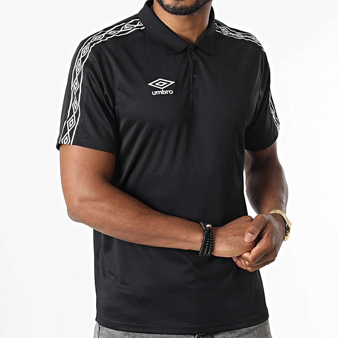 Bon marché 🎉 Polo Manches Courtes A Bandes 647760-60 Noir de Umbro 🎁 3 Bon marché 🎉 Polo Manches Courtes A Bandes 647760-60 Noir de Umbro 🎁 – Image 3