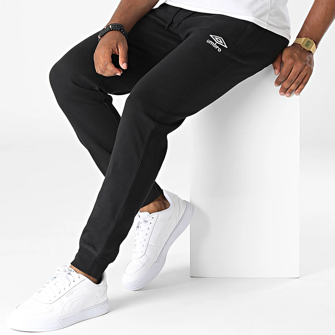 De gros 👏 Pantalon Jogging 802080-60 Noir de Umbro ⭐ 3 De gros 👏 Pantalon Jogging 802080-60 Noir de Umbro ⭐ – Image 3