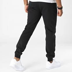 De gros 👏 Pantalon Jogging 802080-60 Noir de Umbro ⭐ 7 De gros 👏 Pantalon Jogging 802080-60 Noir de Umbro ⭐ -Tenue De Sport Soldes umbro 330907 802080 60 8 20220809T154559 04