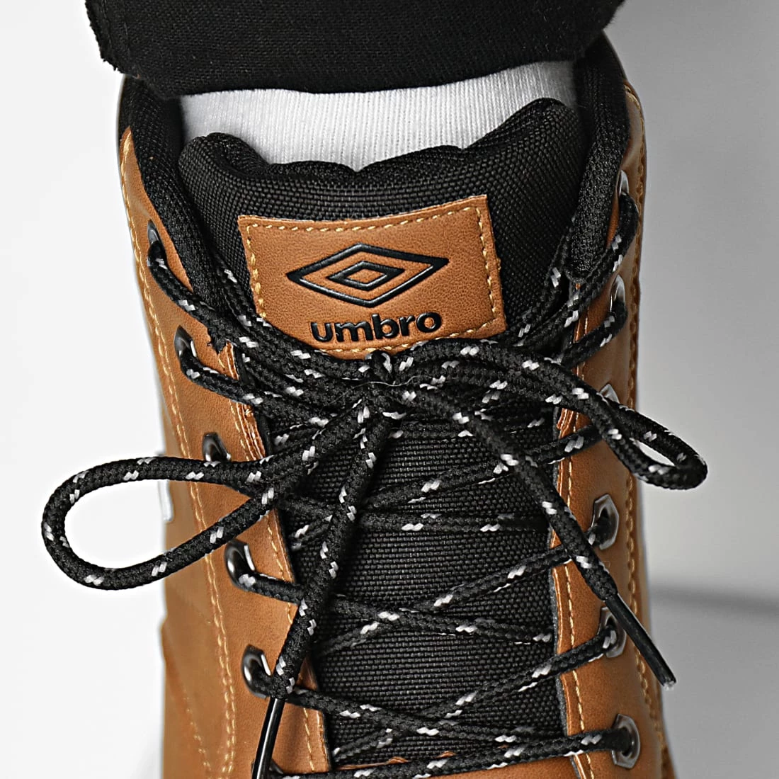 Nouveau 👏 Baskets Nelda Net 903880 Camel de Umbro ✔️ 3 Nouveau 👏 Baskets Nelda Net 903880 Camel de Umbro ✔️ – Image 3