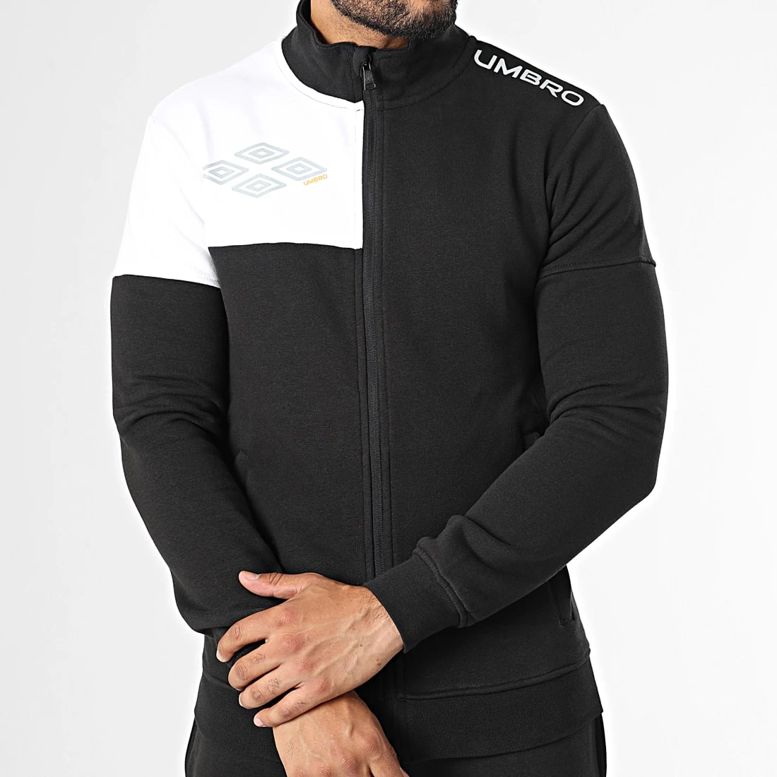 Le moins cher 🔥 Ensemble Veste Zippée Et Pantalon Jogging 909030-60 Noir de Umbro 🤩 3 Le moins cher 🔥 Ensemble Veste Zippée Et Pantalon Jogging 909030-60 Noir de Umbro 🤩 – Image 3