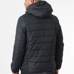 Le moins cher 👏 Doudoune Capuche 667980-60 Noir de Umbro 💯 -Tenue De Sport Soldes umbro 341477 667980 60 81 20221013T155555 04