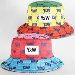 Budget 👏 Bob Réversible Multicolor Rouge Bleu Jaune de Y et W 🤩